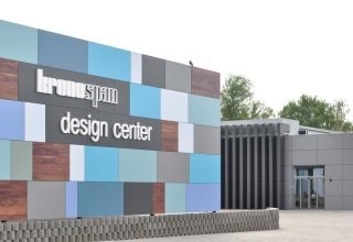 Kronospan Design Center – innowacyjny ośrodek szkoleniowo-ekspozycyjny dla branży drzewnej, meblarskiej i budowlanej
