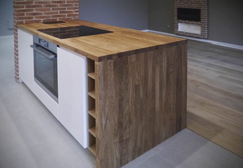 Drewno – naturalny i trwały materiał na blaty kuchenne