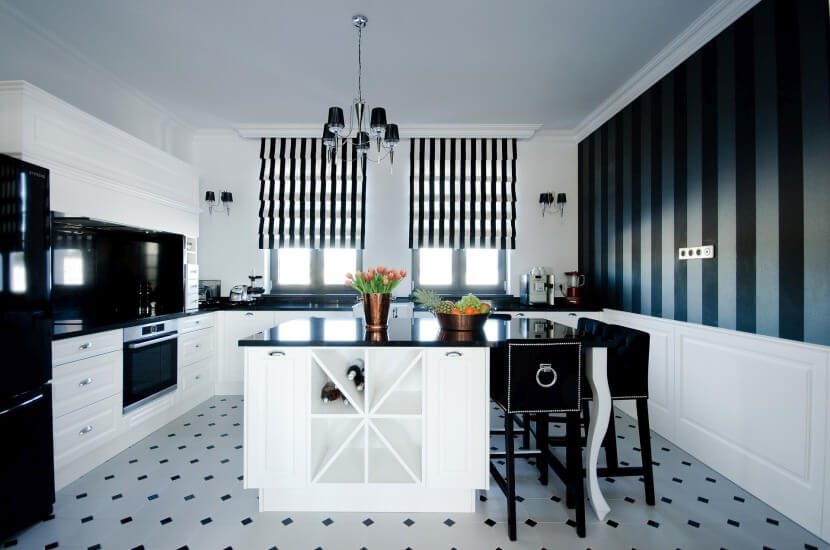 Elegancka, stylizowana kuchnia black&white